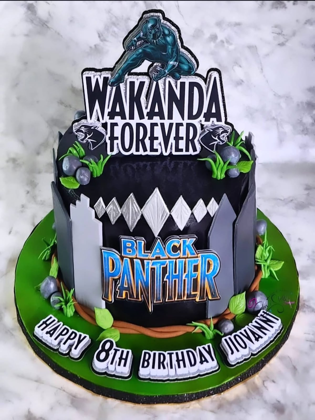 Black Panther Cake
